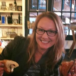 Meet your Posher, Danielle